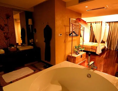 天津和平区养生会所的黄昏恋:当爱情遇上八十岁